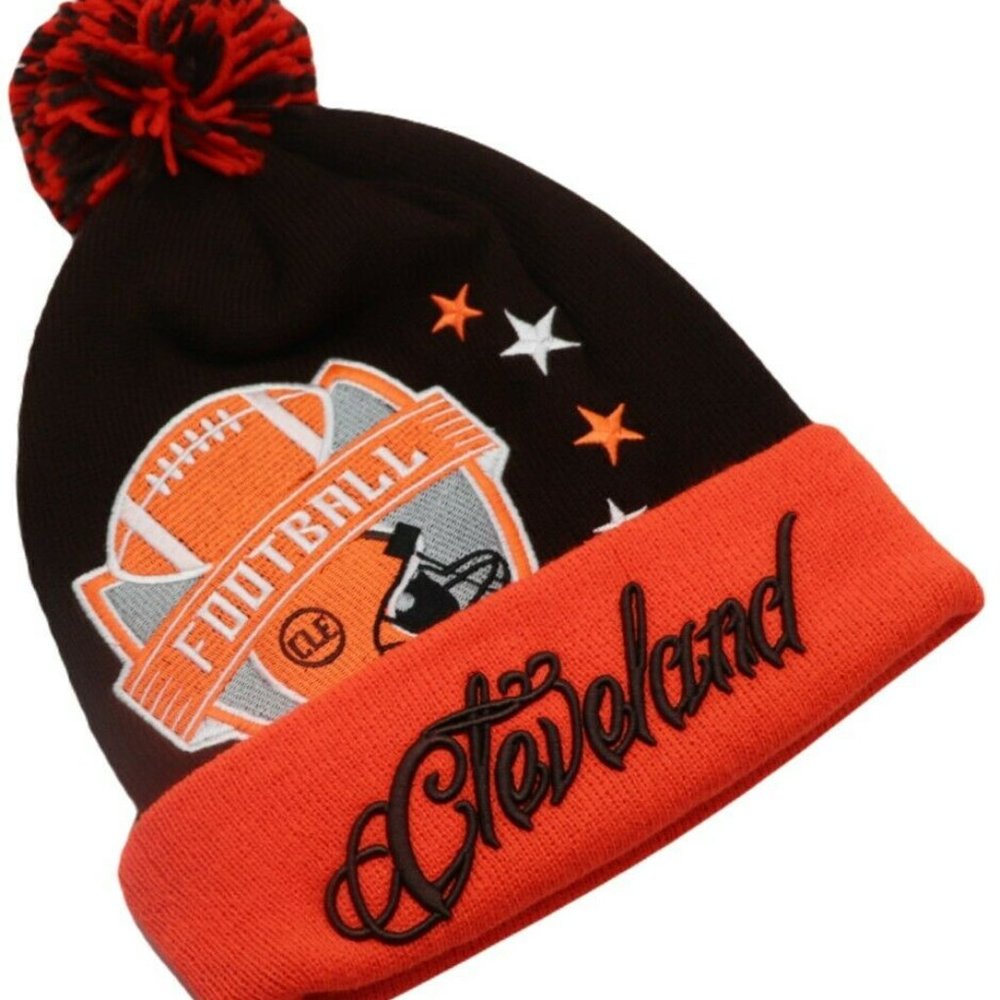 Cleveland Premium Colossal Cuffed Pom Beanie
